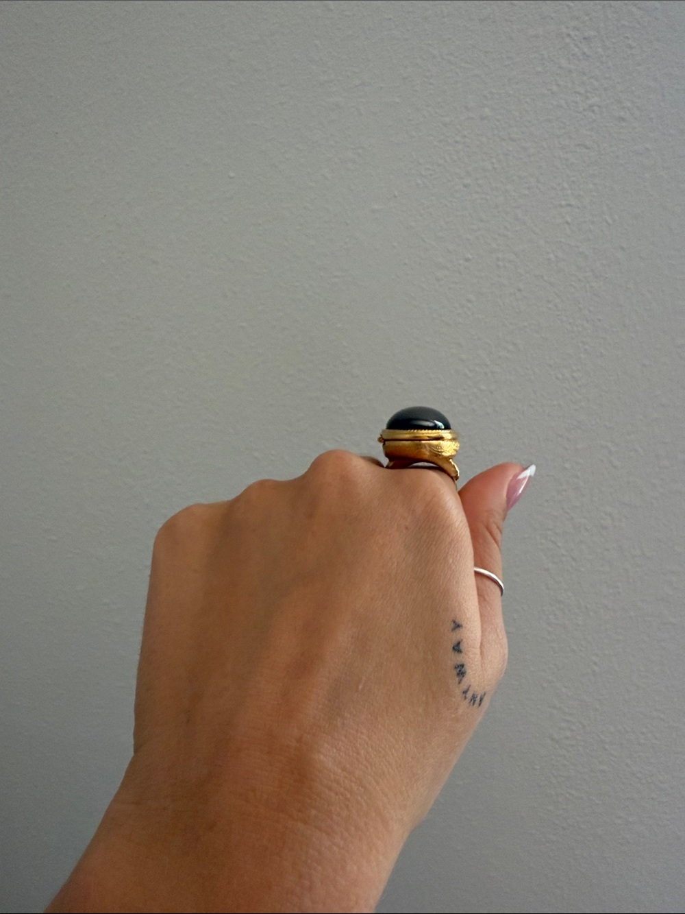 Avon Lipstick Ring - Gold Oval Hematite - Picture 3 of 6